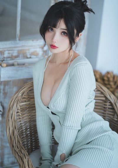 少妇玉梅销魂呻吟_超清版蓝光版中文字幕包