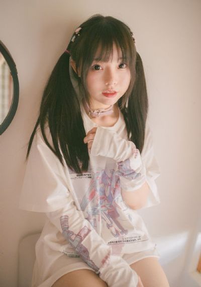 美女涩涩在线_720在线观看